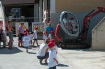 So viele Kinder lieben das Minibaggerfahren auf der Kinderbaustelle bei Baufirma Lechner