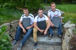 die Lechner-Lehrlinge Julian Binder, Patrick Tutsch und Nico Hirt mit ihren neuen Lehrlingsmappen