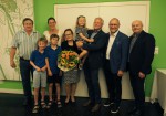 Unser ehemaliger treuer Mitarbeiter Franz Harold, der 45 Jahre bei Baufirma Lechner beschäftigt war, überraschte Frau Lechner mit einem wunderschönen Blumenstrauß.
