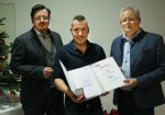 Unser treuer und tüchtiger Nico Hirt wurde für 10 Jahre Firmentreue ausgezeichnet.
